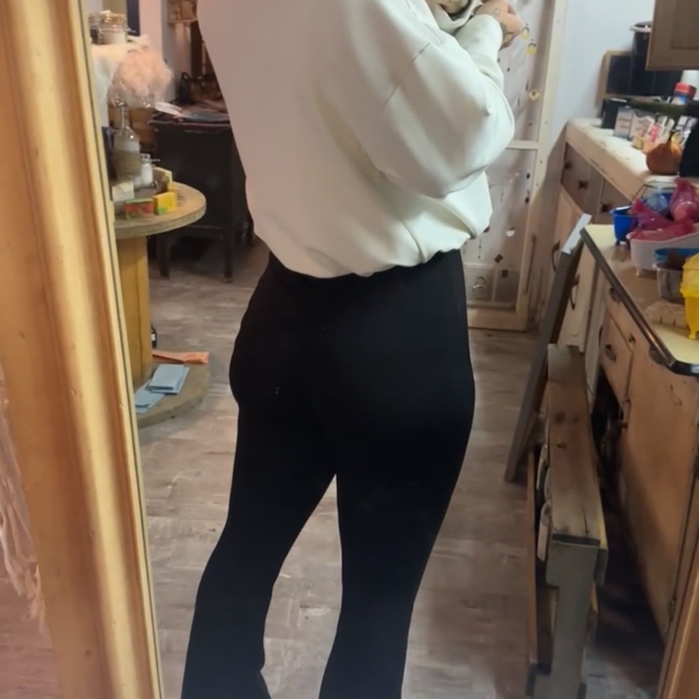 Ribbed Lov Top - image 4